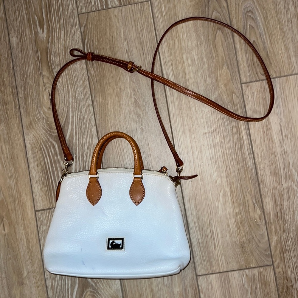 Vintage White Dooney & Bourke Purse